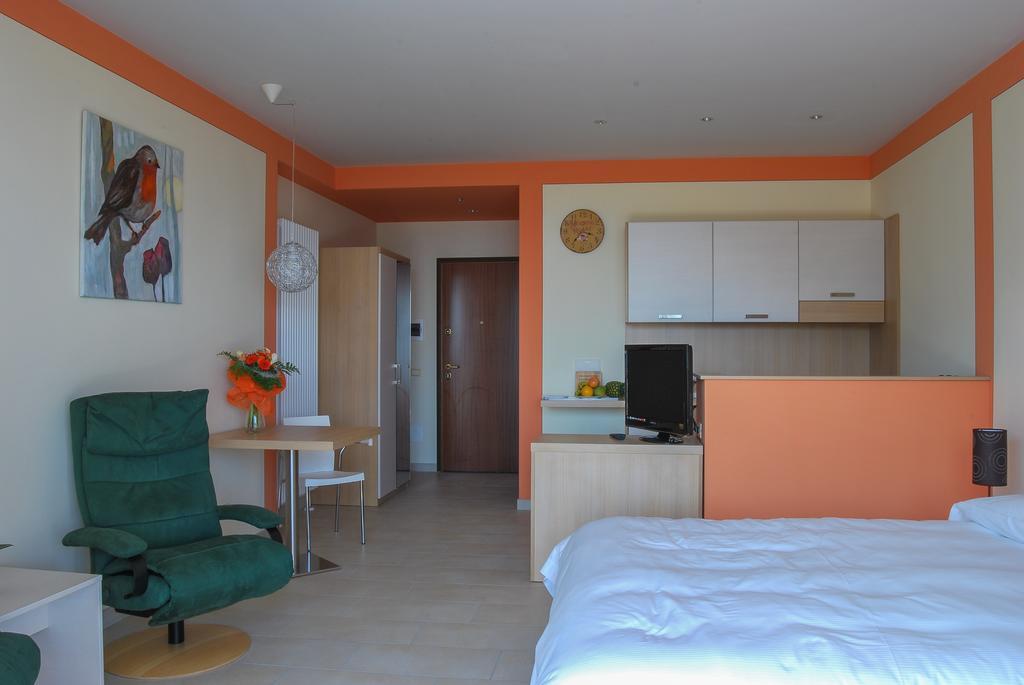 Residence Usignolo Trarego Pokoj fotografie