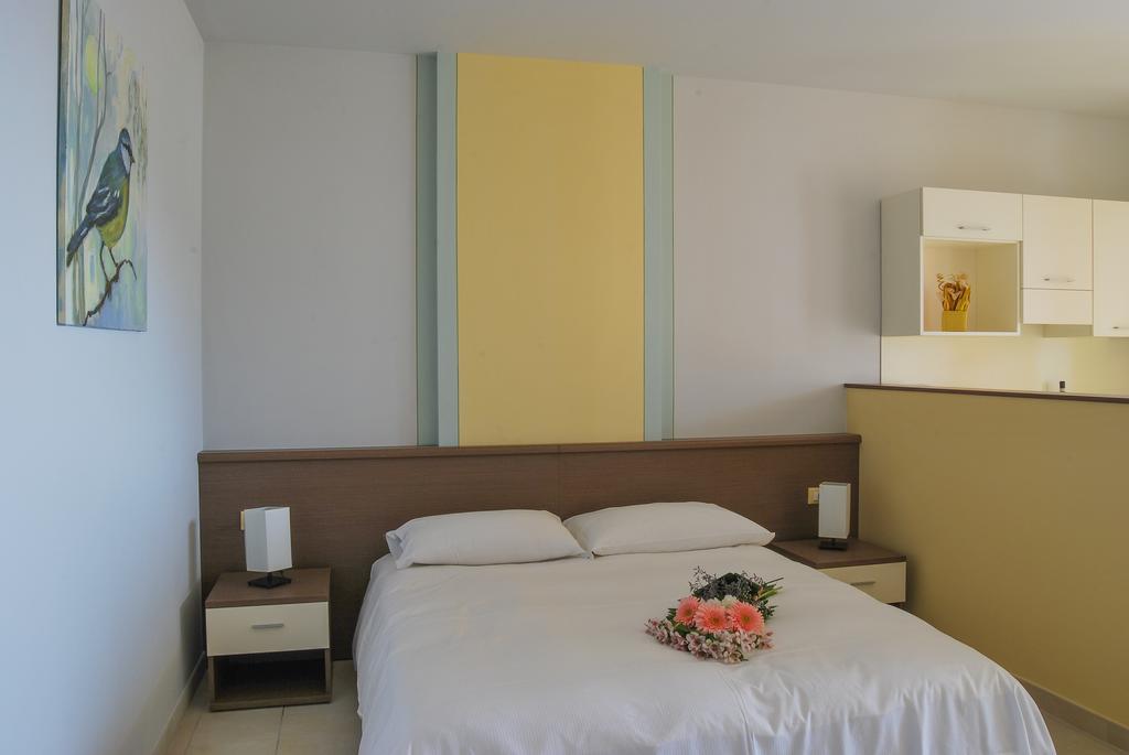 Residence Usignolo Trarego Pokoj fotografie